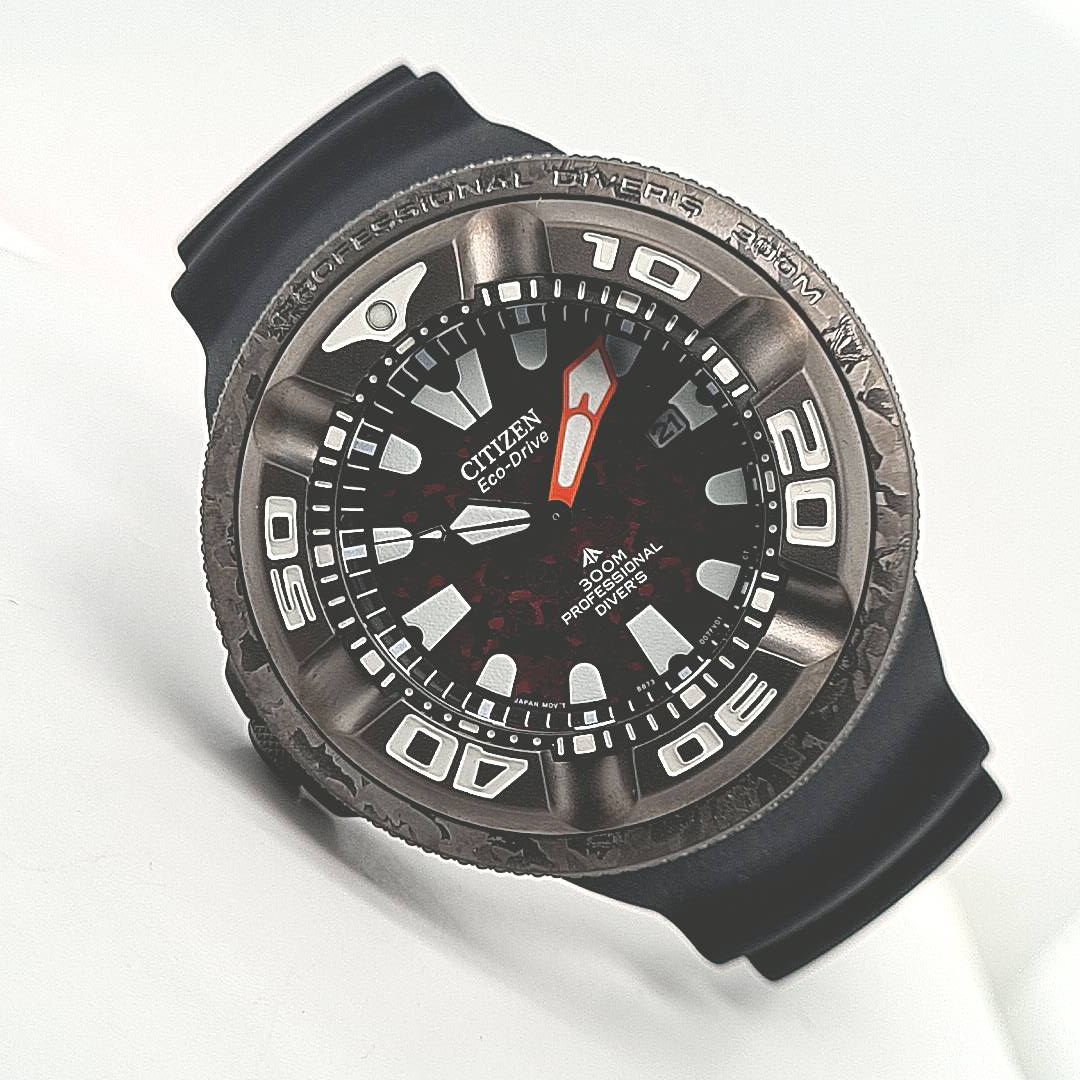 Citizen Promaster Gozilla Diver limited Edition Rot