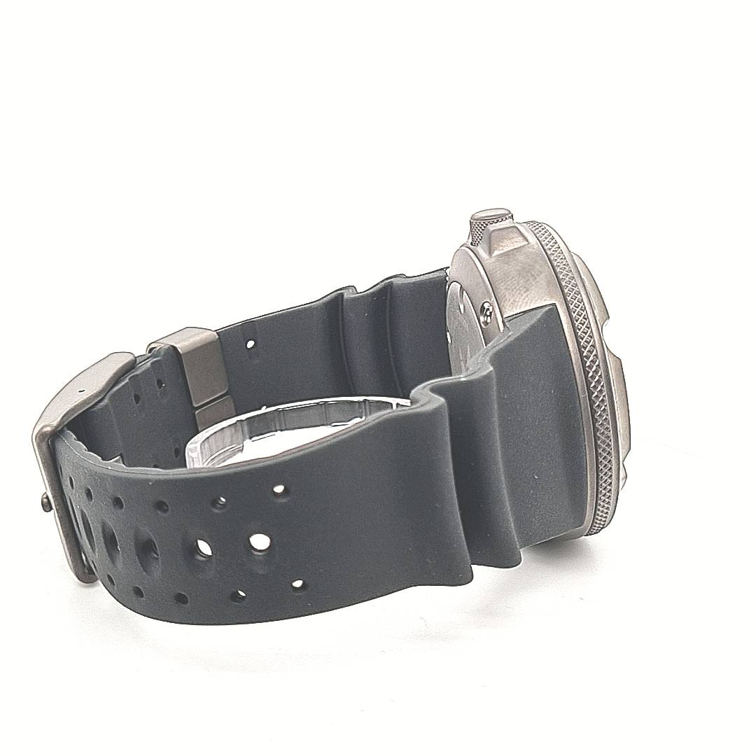 Citizen Promaster Gozilla Diver limited Edition Rot – Bild 9