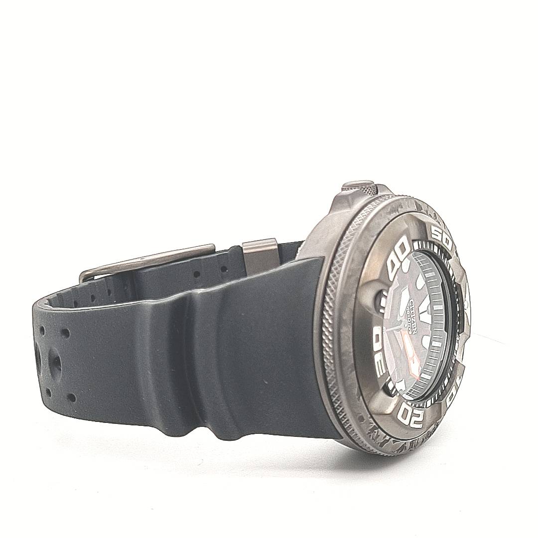 Citizen Promaster Gozilla Diver limited Edition Rot – Bild 10