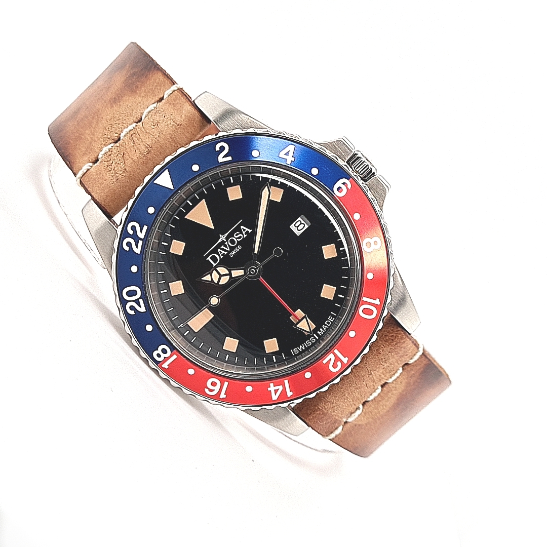 Davosa Vintage Diver Rot Blau Quartz – Bild 2