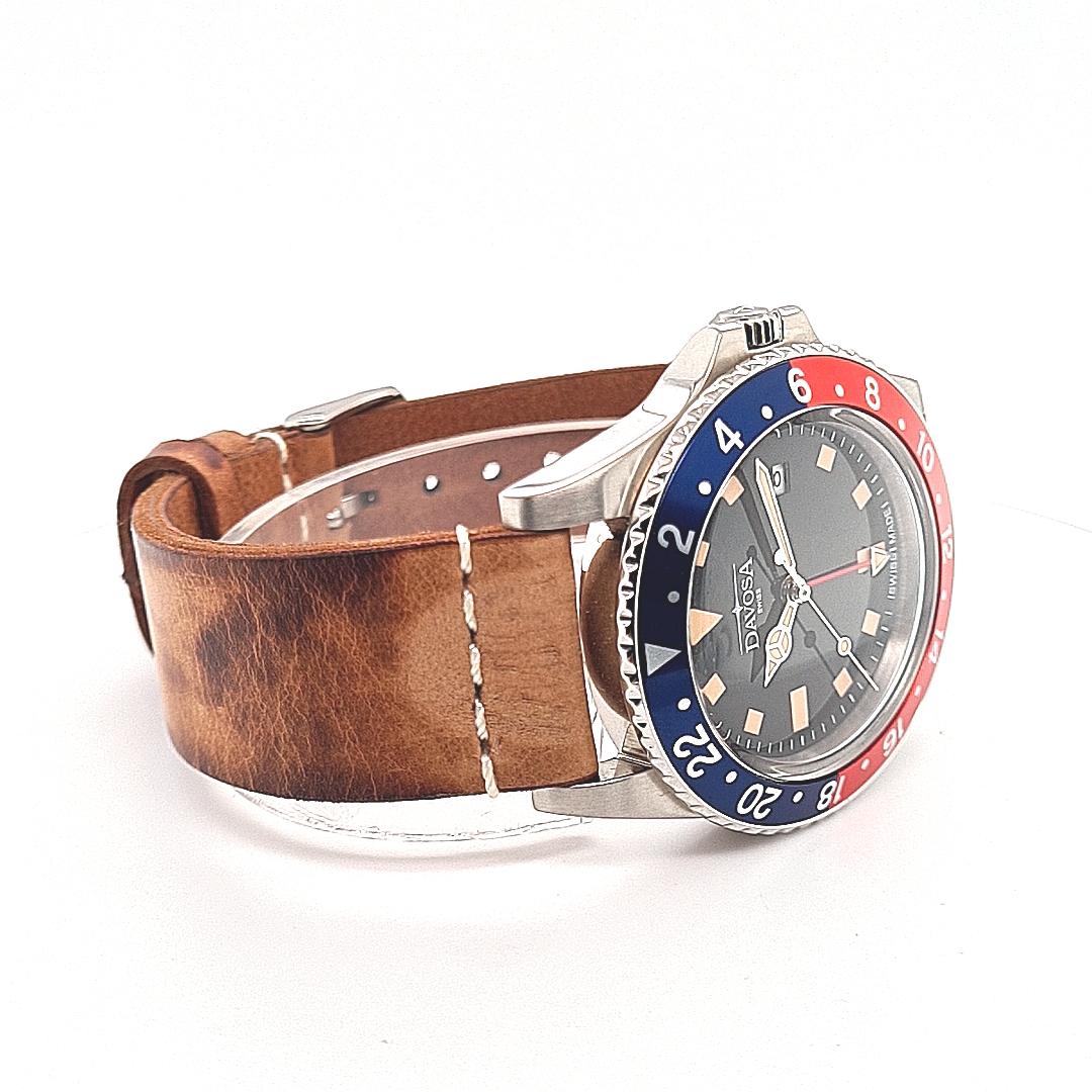 Davosa Vintage Diver Rot Blau Quartz – Bild 10