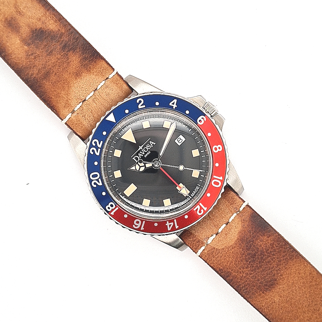 Davosa Vintage Diver Rot Blau Quartz – Bild 12