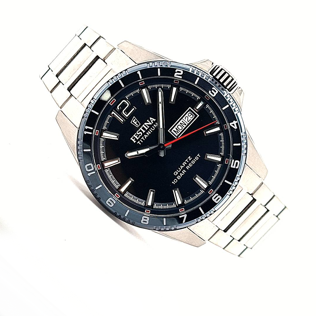 Festina Herrenuhr Titan Blau