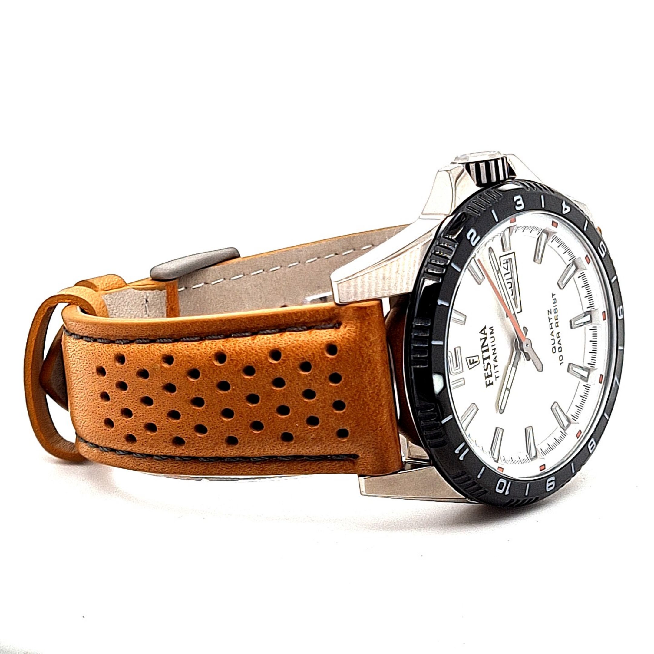 Festina Herrenuhr Titan Grau mit Lederband – Bild 8