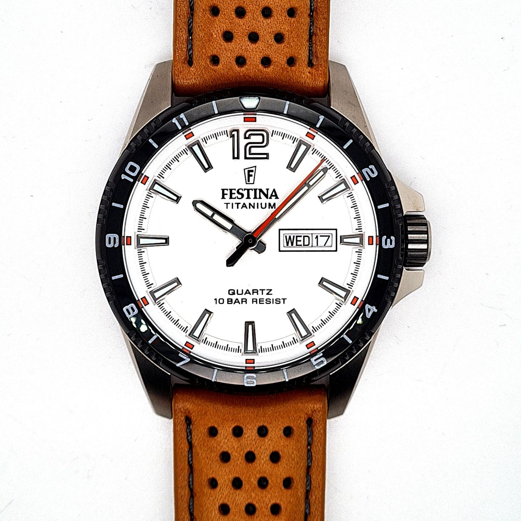 Festina Herrenuhr Titan Grau mit Lederband – Bild 9