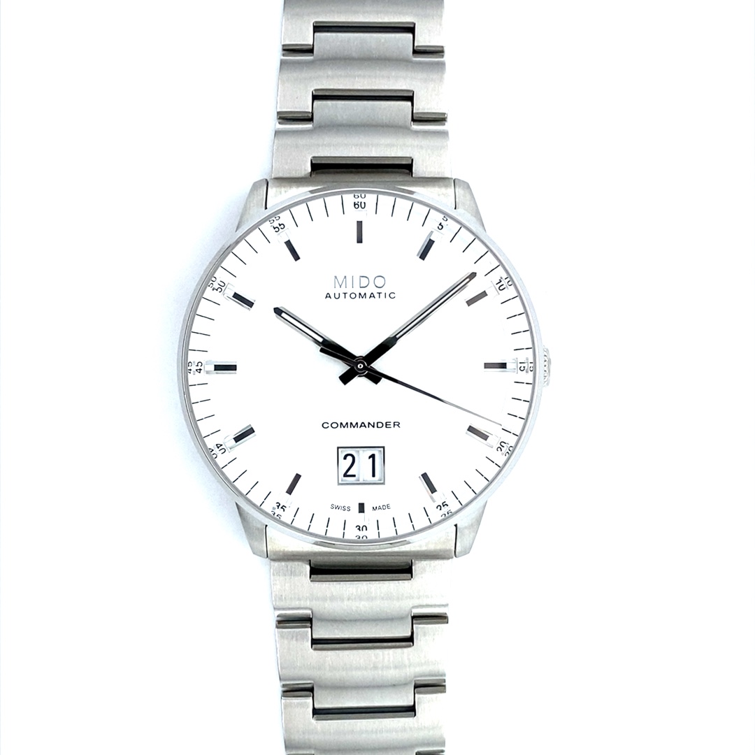 Mido Commander Big Date Stahl – Bild 11