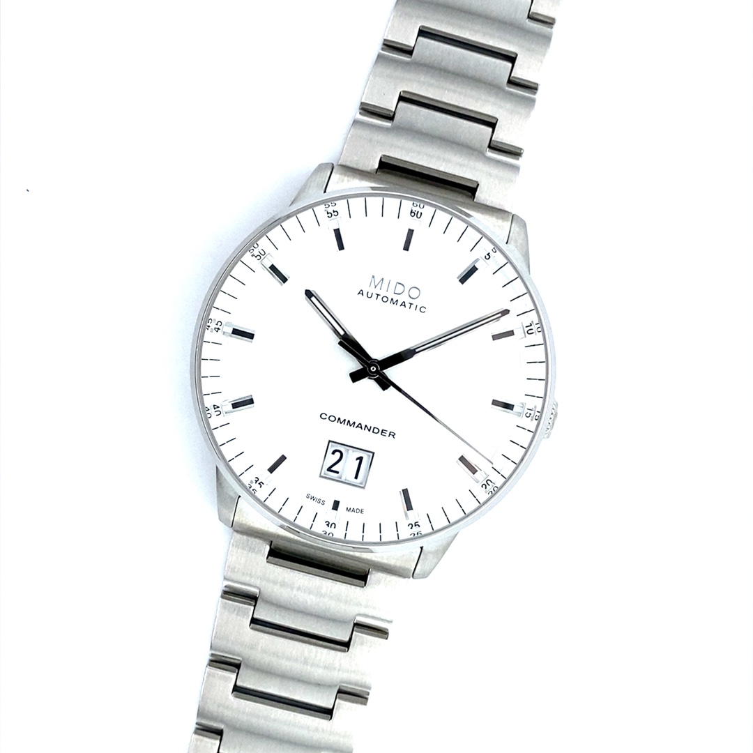 Mido Commander Big Date Stahl – Bild 12