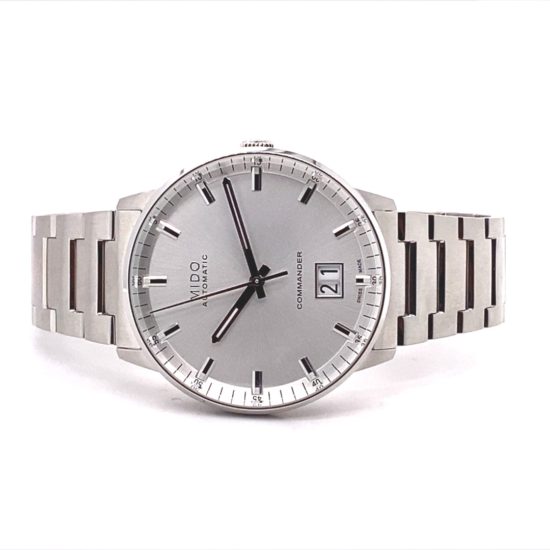 Mido Commander Big Date Stahl – Bild 3