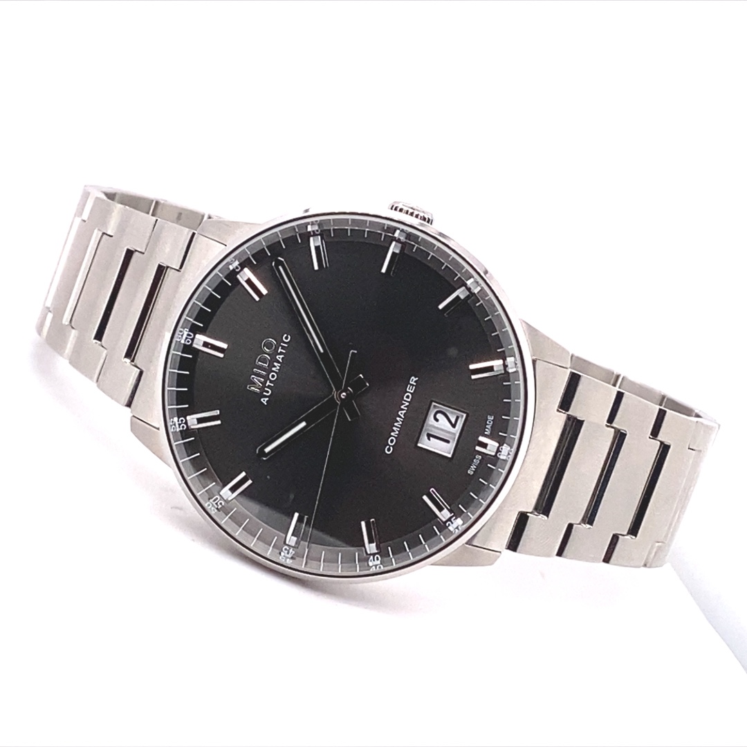 Mido Commander Big Date Schwarz – Bild 2