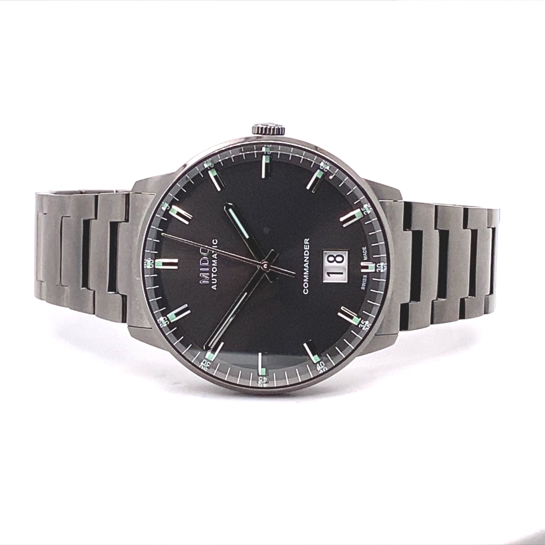 Mido Commander Big Date – Bild 3